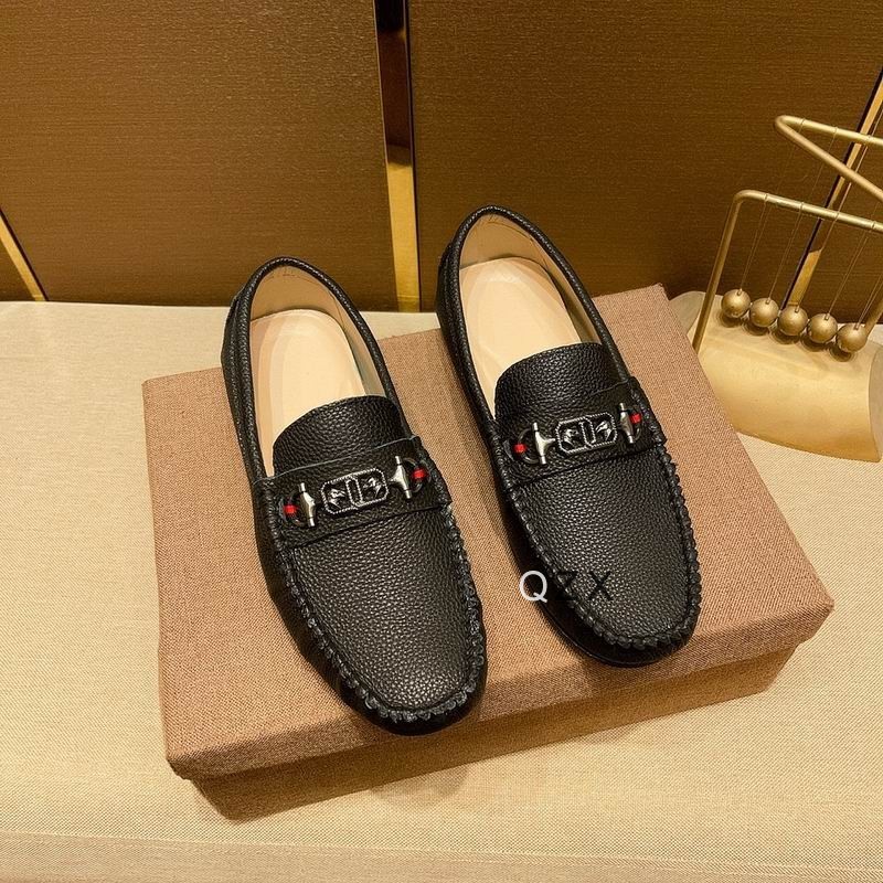 Gucci Men's Shoes 784